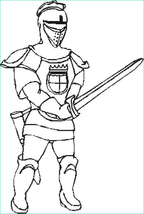 chevalier de table ronde portant son epee