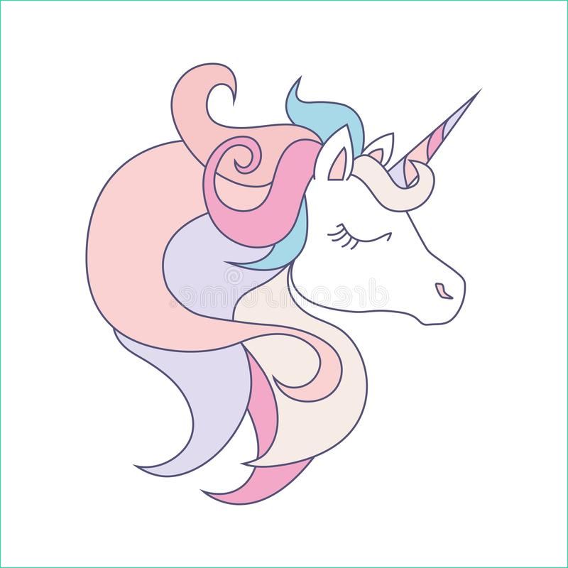 tête de licorne sur le fond blanc animal magique mignon d imagination bande dessinée cheveux klaxon arc en ciel roses et bleus image