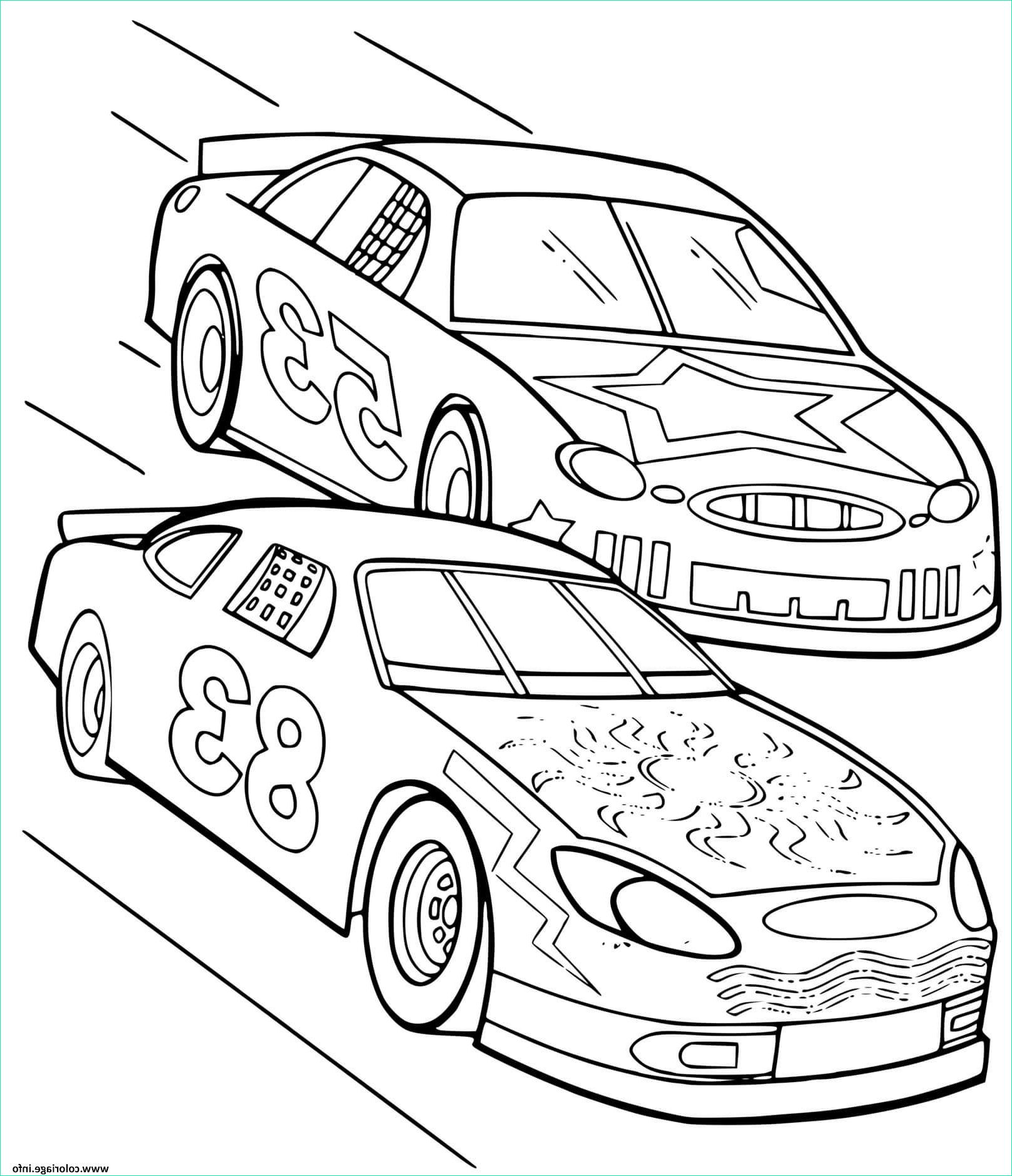 deux voitures de course lors de circuit automobile coloriage